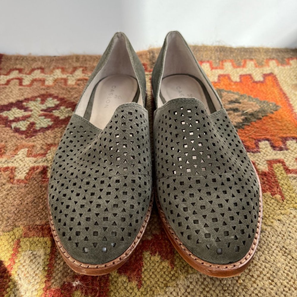 Nordstrom Caslon Adrian NEW Suede Flat -- Size 2.5 (Women’s 4.5)